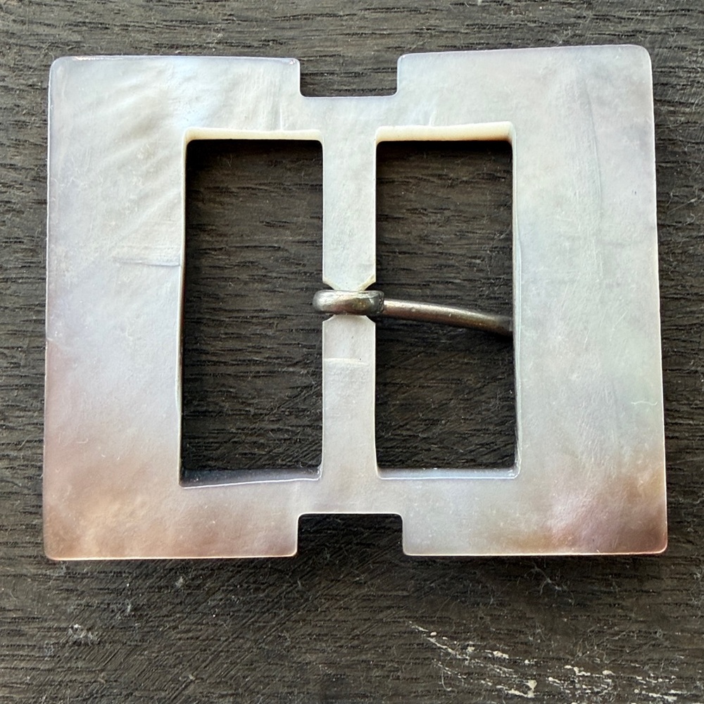 Vintage Mother of Pearl Belt Buckle - Picture 2 of 2